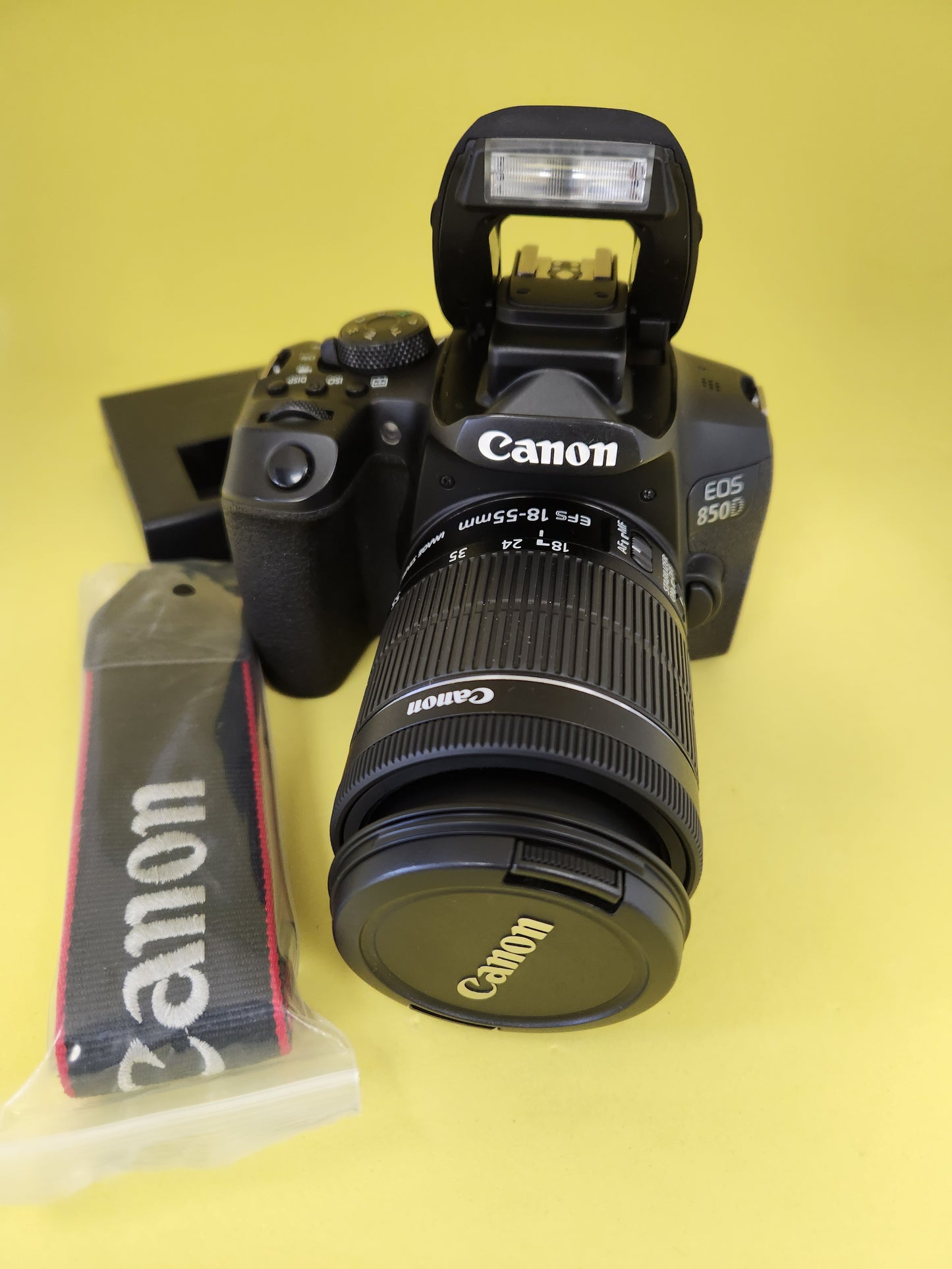 Canon EOS 850D with lens 18-55mm used