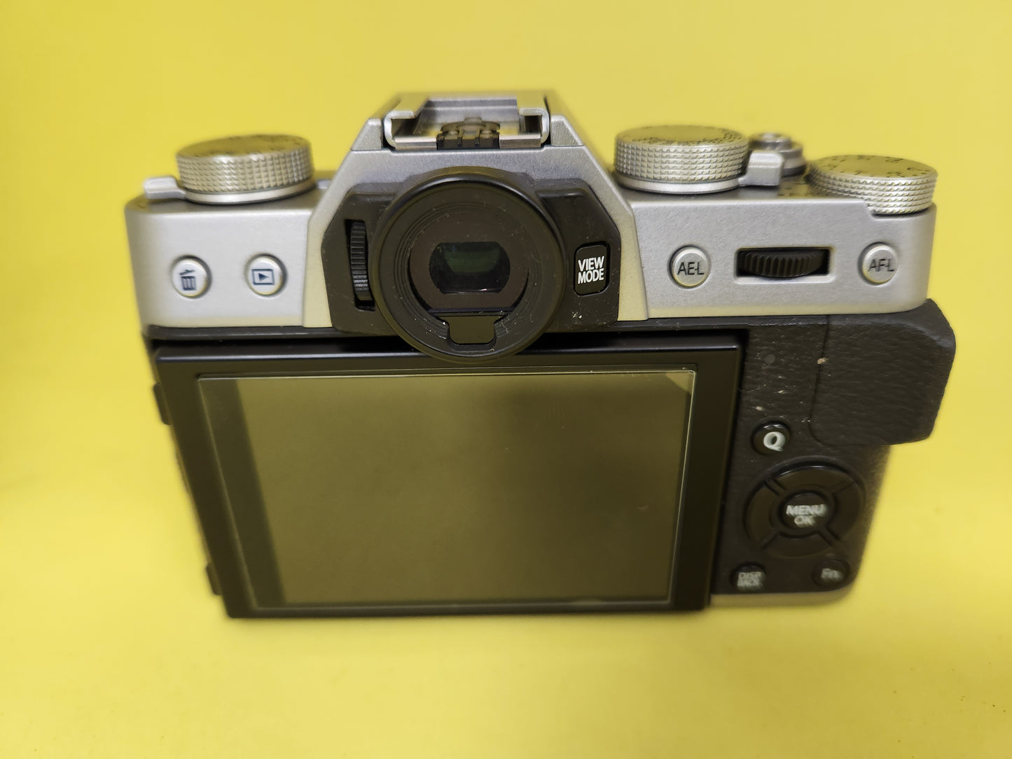 Fujifilm XT 10 body only used