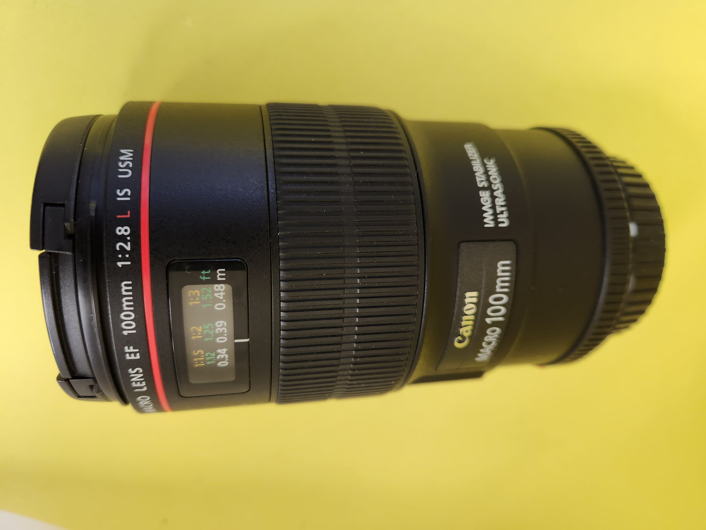 Canon lens EF lens 100mm Macro f2.8 is USM