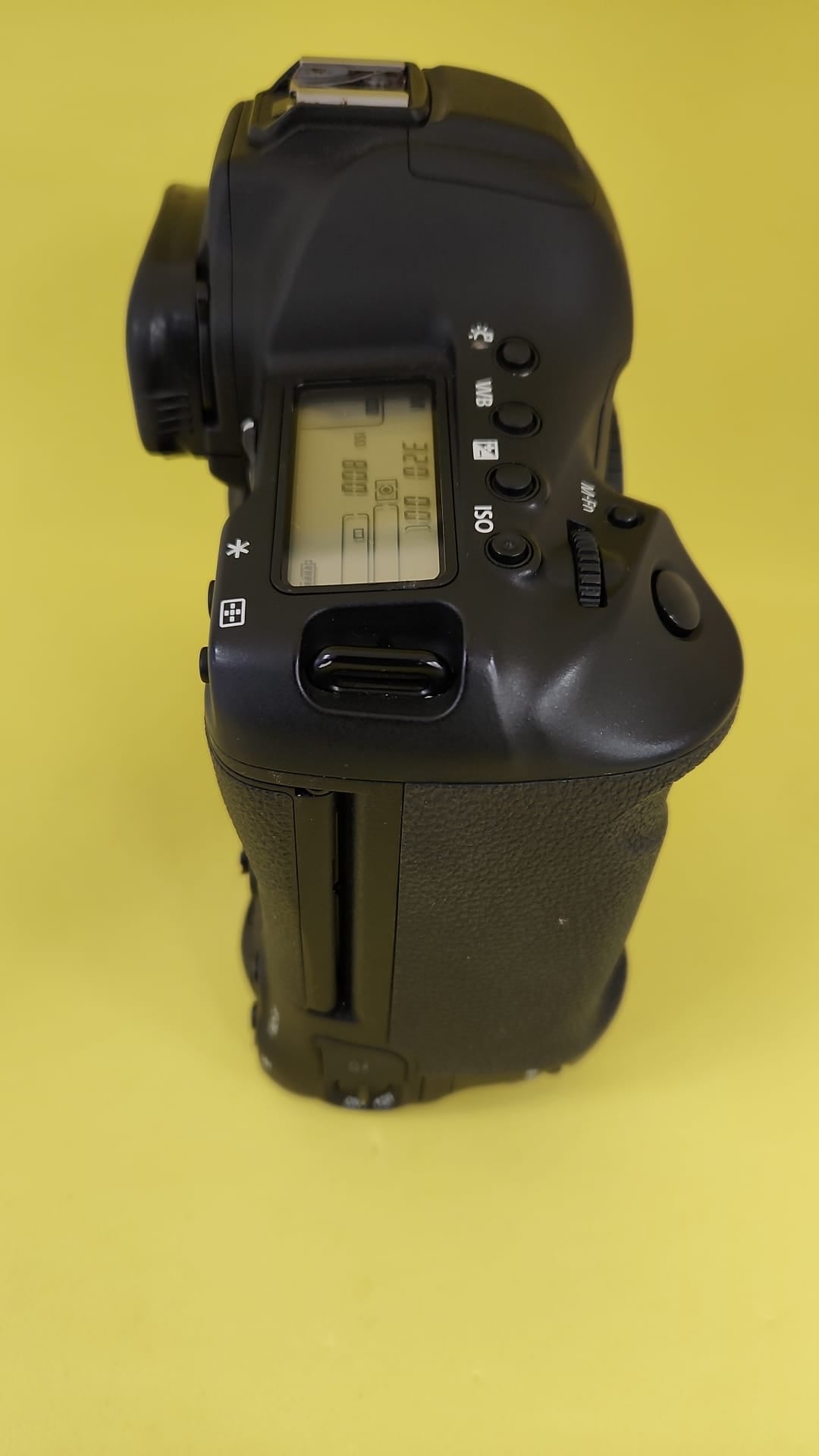 Canon EOS 1DX Markll (USED)shutter account 58000