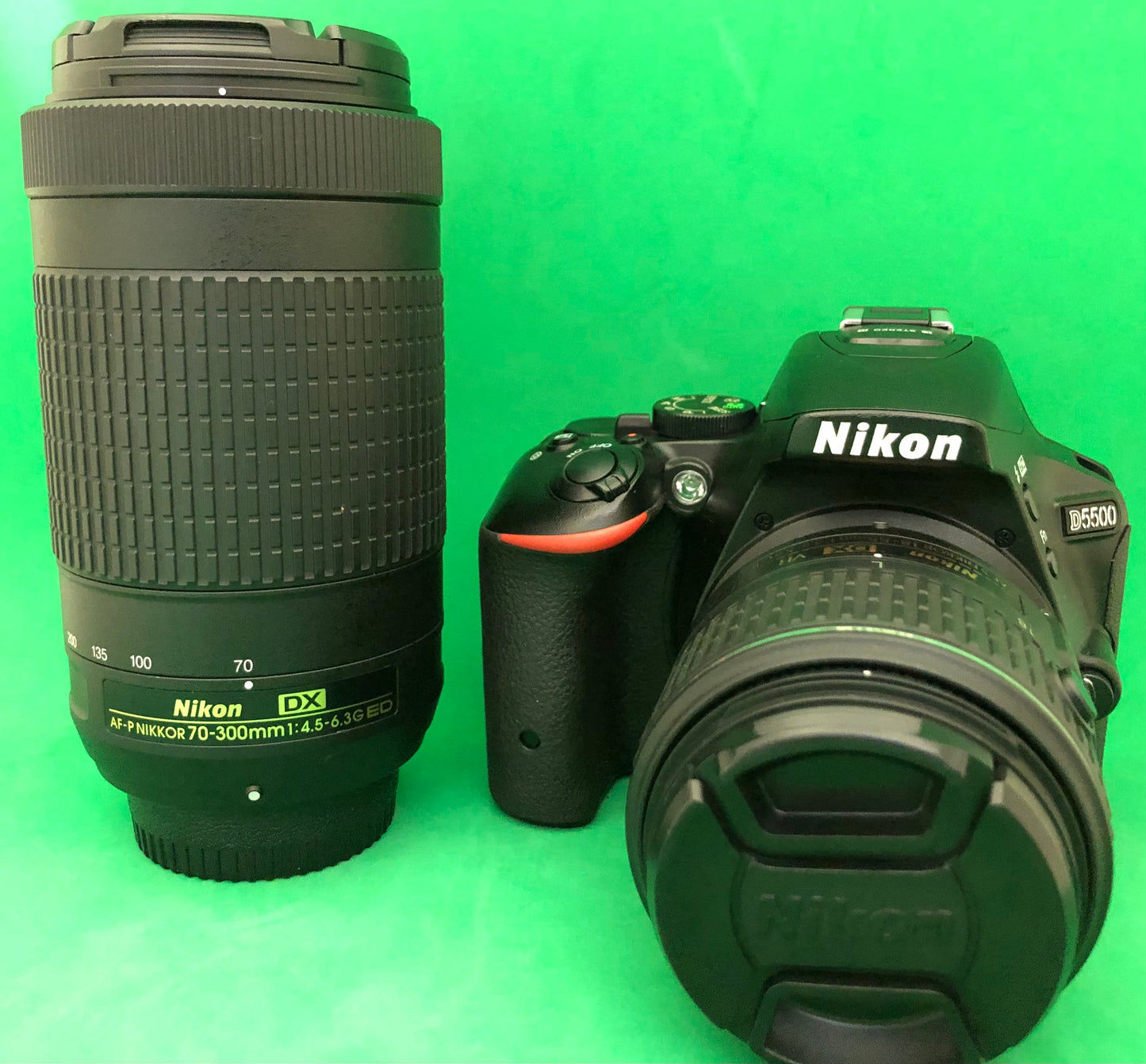 Nikon D5500 DX-format Digital SLR Dual Lens Kit (used)