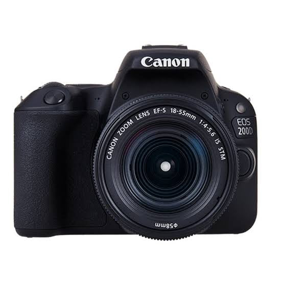 Canon 200D with 18-55mm Lens STM (pre-owned)